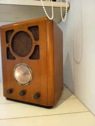 Radio estilo antiguo madera