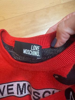 Jersey Moschino Rojo