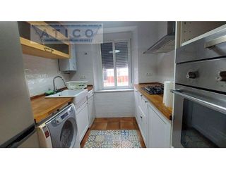 Piso en alquiler en Cruz Roja en Sevilla