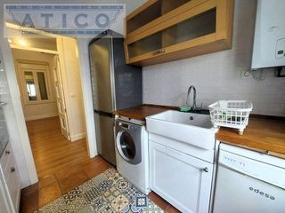 Piso en alquiler en Cruz Roja en Sevilla