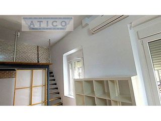 Piso en alquiler en Cruz Roja en Sevilla