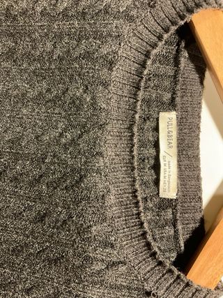 Jersey Pull&Bear gris oscuro trenzado