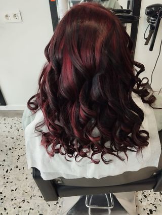 Ofrezco servicio de peluquera a domicilio