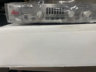 dbx 386 Preamp Tubo Dual con Salida Digital