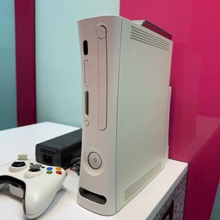 Consola Xbox 360 blanca 18 + ventilador integrado