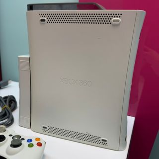 Consola Xbox 360 blanca 18 + ventilador integrado