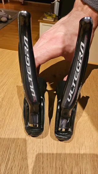 Manetas Shimano Ultegra Di2 freno Disco