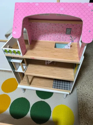 Casita infantil con ascensor