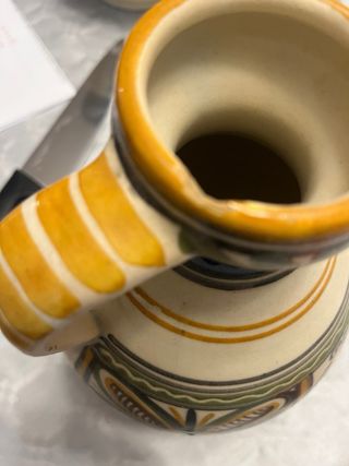 Jarrón de cerámica artesanal multicolor