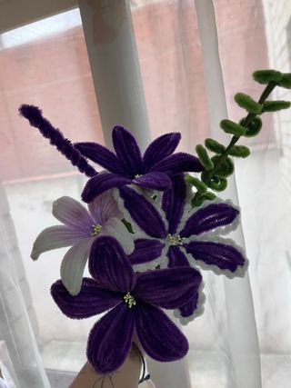 Ramo de flores de limpiapipas