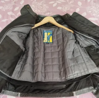 Chaqueta de piel mujer moto
