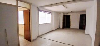 Alquiler oficina 45 m2 centro Torrevieja