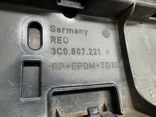 Defensa Volkswagen Passat Xenon