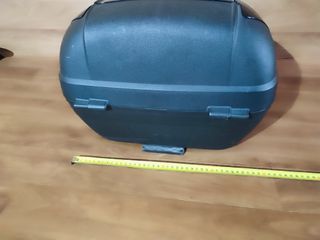 Baúl SHAD BMW con base y llaves