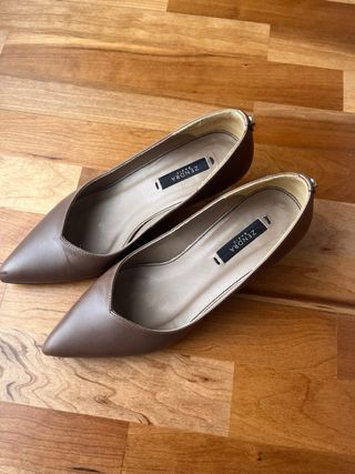 ZENDRA Zapatos Tacón Bajo Beige/Marrón