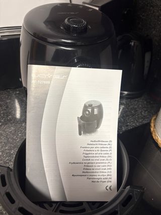 Freidora de aire negra