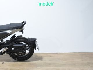 HUSQVARNA SVARTPILEN 125