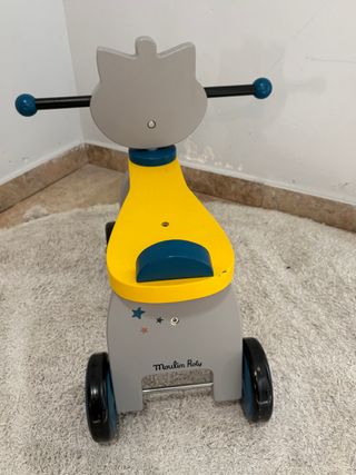 Correpasillos gato madera