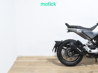 HUSQVARNA SVARTPILEN 125