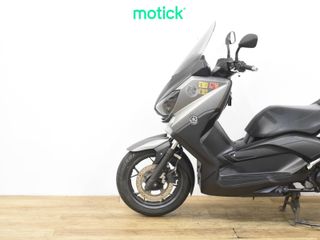 YAMAHA XMAX 125