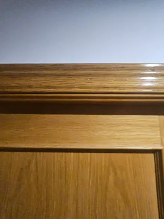 1 puerta madera izquierda con las Jambas.NO ENVIO.