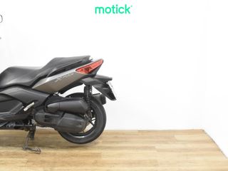 YAMAHA XMAX 125