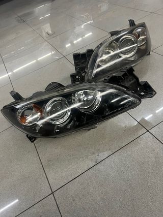 Faros Mazda 3