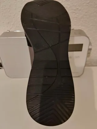 Botines negros y plateados talla 38