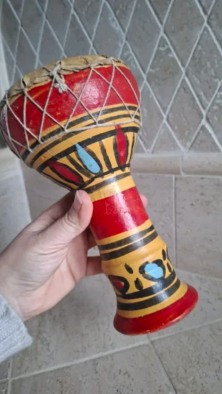 Bongo tamburo decorato