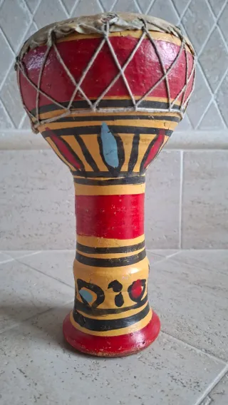 Bongo tamburo decorato
