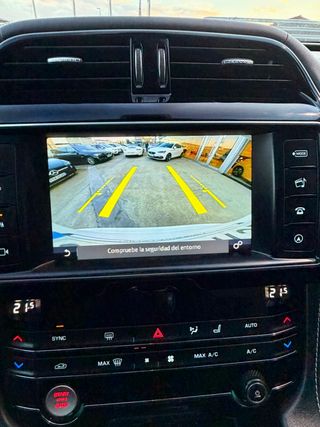 JAGUAR F-PACE 2.OL i4D R-SPORT AWD