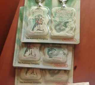 Llaveros Pokémon Esmeralda