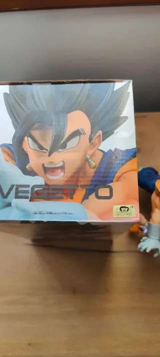 Figure Vegito Dragon Ball + REGALO