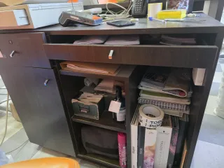 Mobiliario de peluquería ofertas por cierre