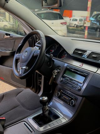 Volkswagen Passat 2010