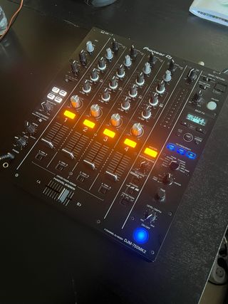 Pioneer DJ DJM-750 MK2