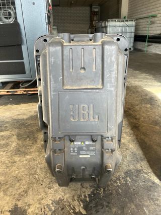 Altavoz amplificador JBL