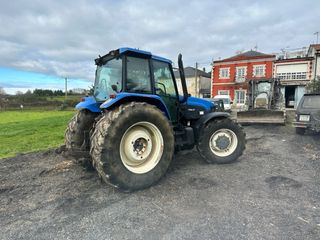 New Holland TM135 Tractor