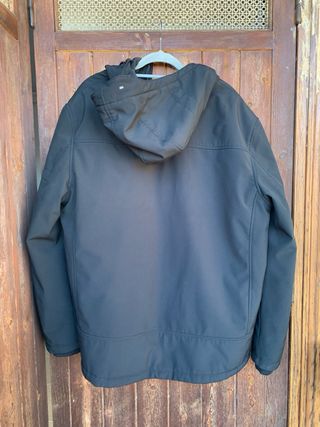 Chaqueta de invierno negra