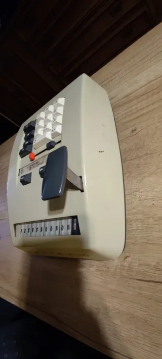 Calculadora Mecánica Vintage CONTEX-10