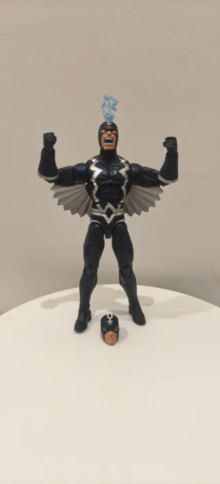 Black Bolt Marvel Legends Figura