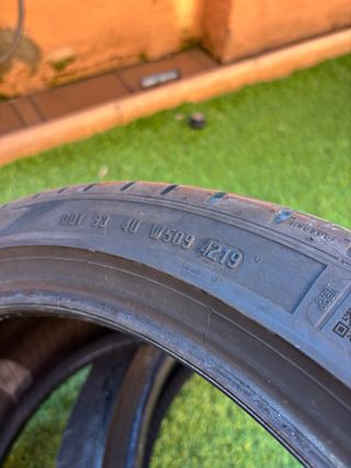 Par deneumáticos BMW Runflat 225/40 R19 – poco uso