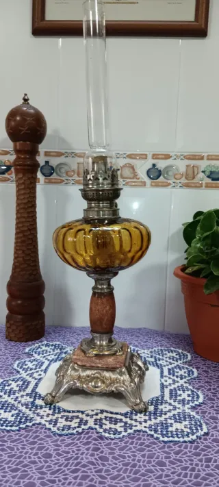 Lámpara de aceite siglo XIX francesa