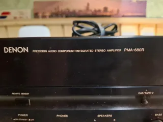 Amplificador Denon PMA-680R Negro