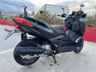 Yamaha XMAX 125 Techmax
