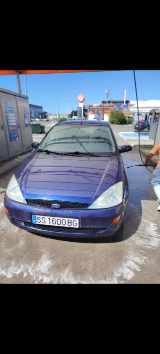 Ford Focus 16v 100cv ambient Ford Focus 16v 100cv ambient  1999