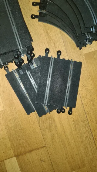 Set di 24 piste Scalextric