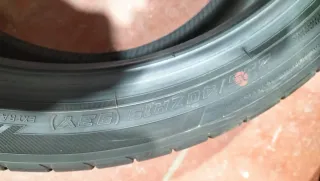 Neumáticos Yokohama 225/40-19