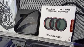 DJI Neo 2 + Mando + Maleta + Accesorios