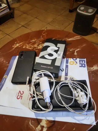 Samsung Galaxy S21 5G Multicolor acquistato 3 mesi fa